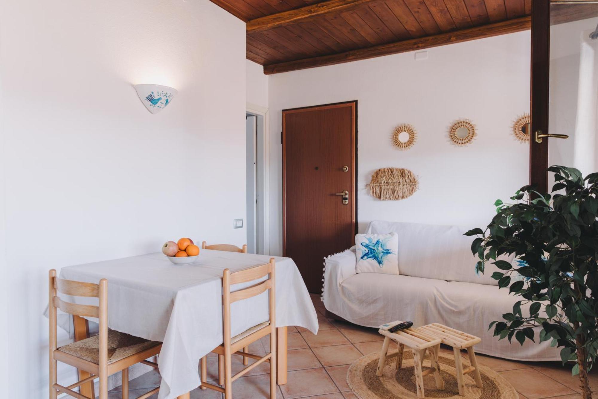 Cactus Mare Apartment Golfo Aranci Ngoại thất bức ảnh