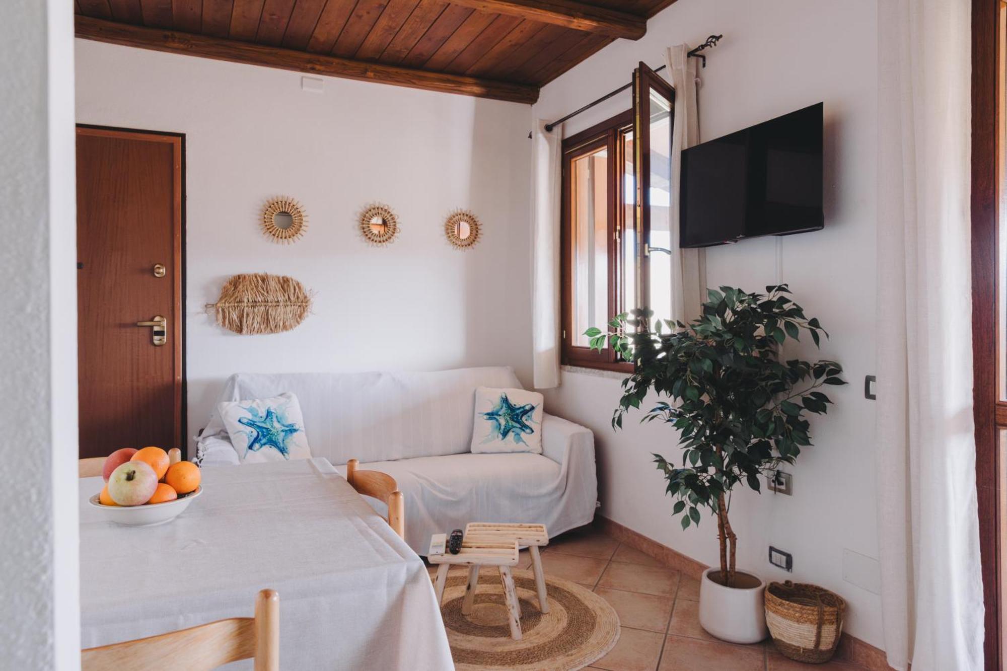 Cactus Mare Apartment Golfo Aranci Ngoại thất bức ảnh